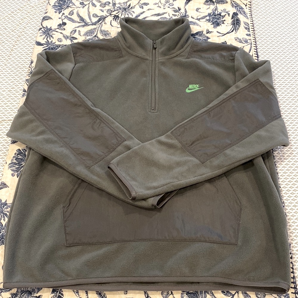 NIKE Fleece jacket, 1/4 zip, no hood, MEN’S size L, grey